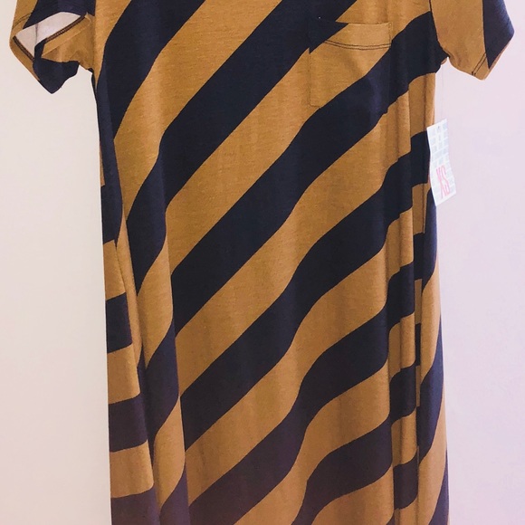 LuLaRoe Dresses & Skirts - Lularoe Carly LuLaRoe Dresses & Skirts - Lularoe Carly